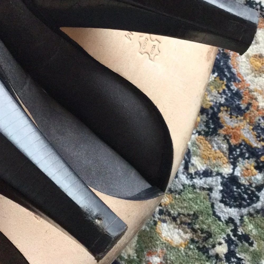 Michael Kors Olivia Gray Suede Women's Boots - Picture 3 of 4